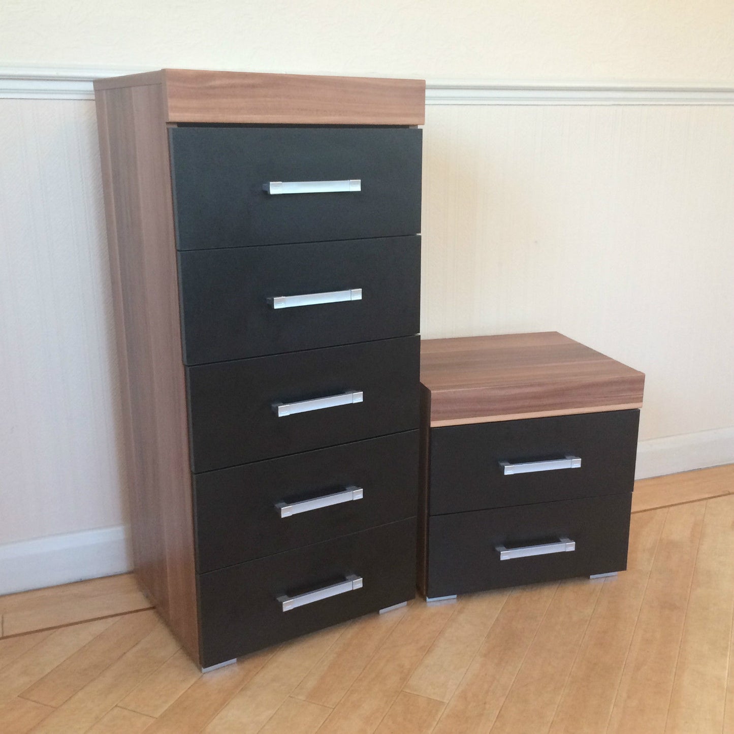 Black & Walnut 5 Drawer Tall Boy Chest & 2 Drawer Bedside Cabinet Bedroom Narrow